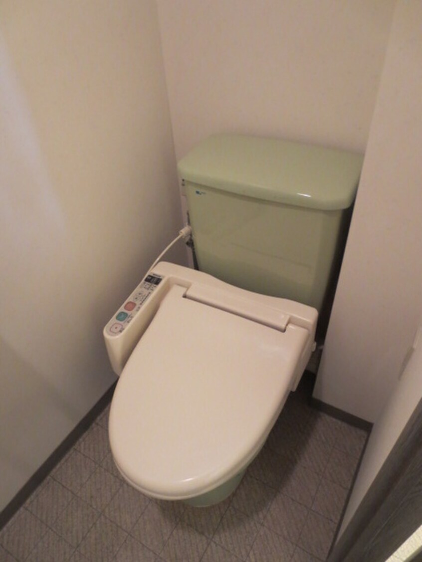 トイレ 鵜野森グリ－ンヒルズ