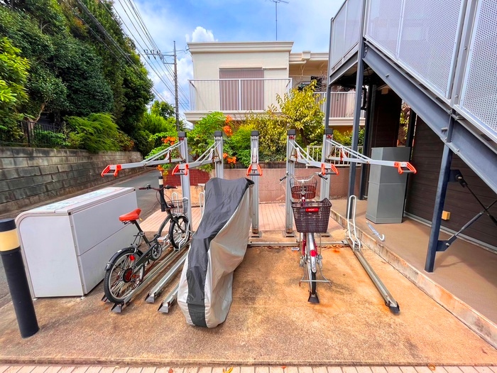 駐輪場 リブリ・瀬谷