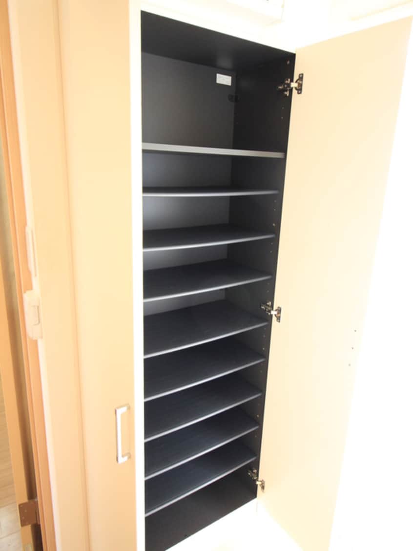 靴箱 リブリ・瀬谷