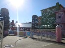 久里浜幼稚園(幼稚園/保育園)まで694m コーポ岩上