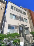 根本ビルの外観