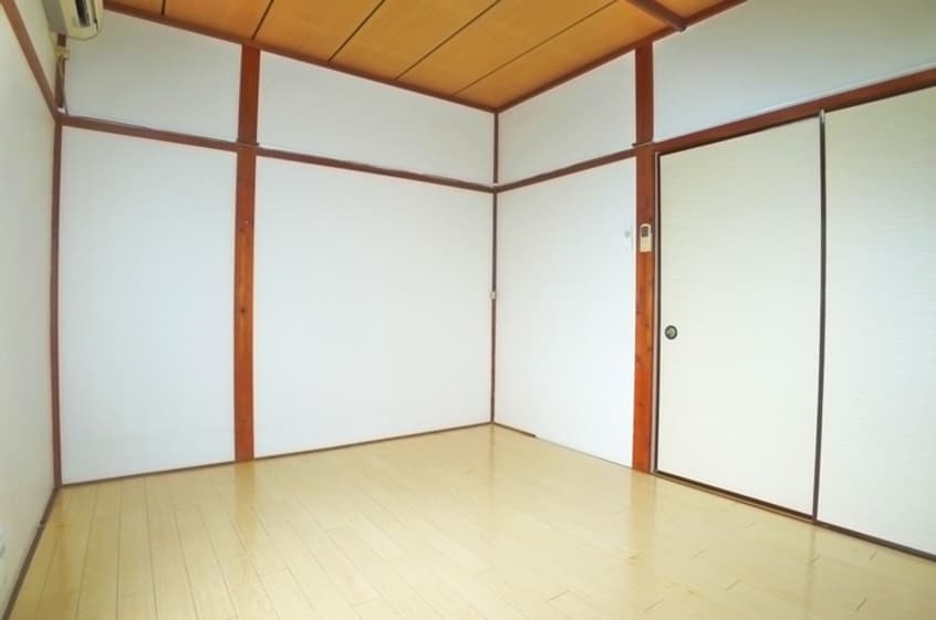 居室 ロッヂ８０