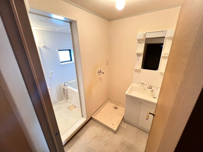 洗濯機置場 カターラローズ