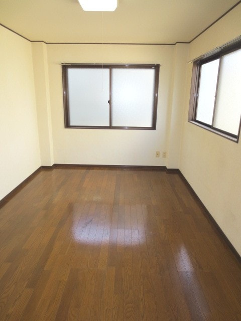 居室 塩谷ビル