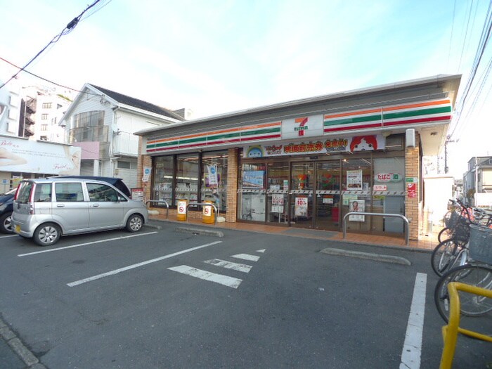 セブン-イレブン 川越東田町店、(コンビニ)まで600m パルフェ城南