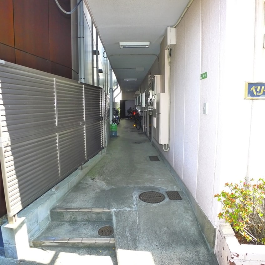 建物設備 ﾍﾞﾘ-ｽﾞﾌﾗｯﾄ
