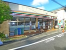セブン-イレブン 千住寿町店(コンビニ)まで550m ﾍﾞﾘ-ｽﾞﾌﾗｯﾄ