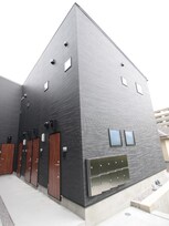 E-HOUSE CLUB　千鳥町