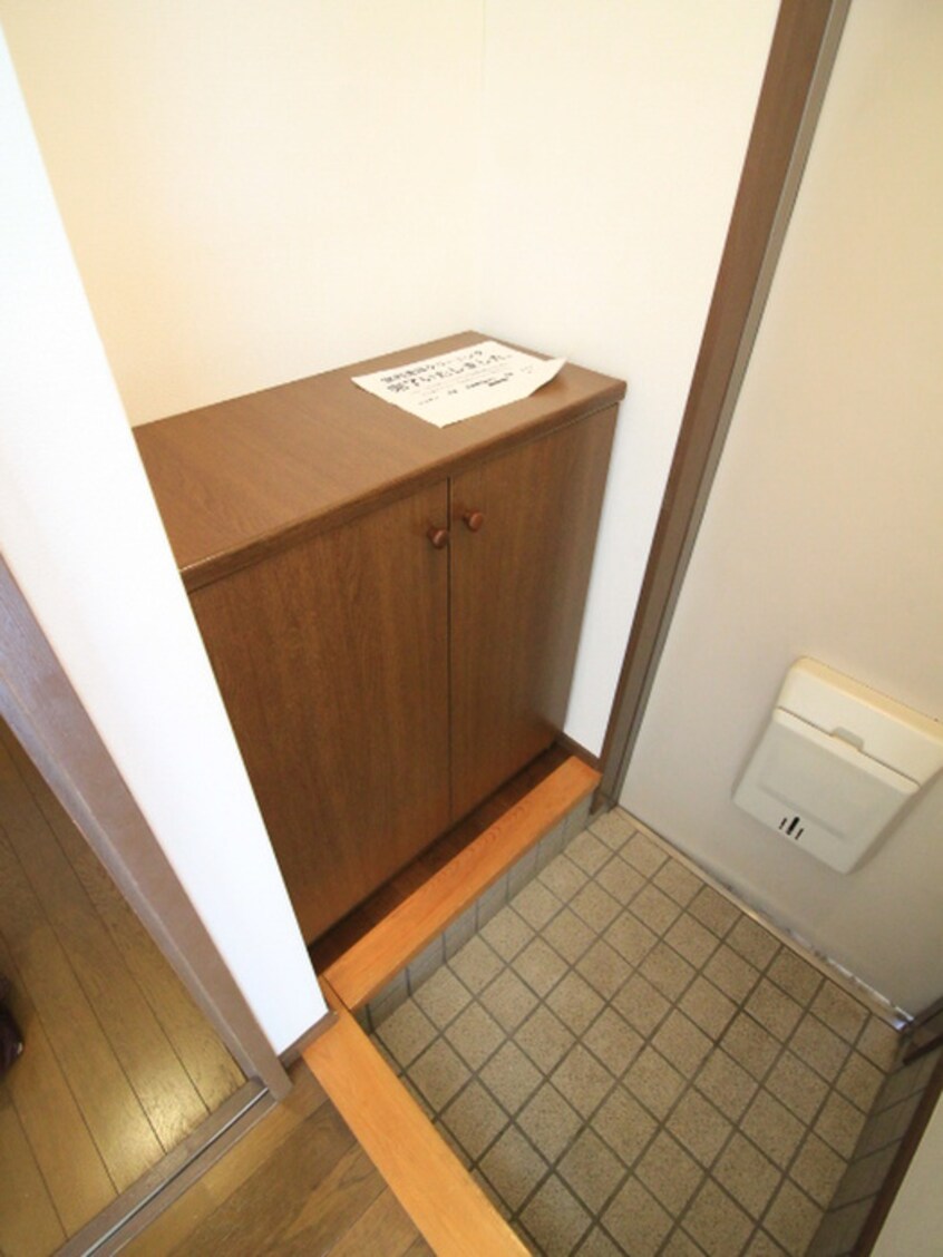 靴箱 舘野様貸家館
