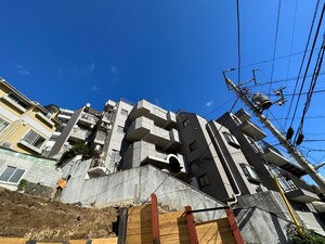 ﾚｲ･ｸﾞﾘｰﾝﾋﾙｽﾞ星川（202）