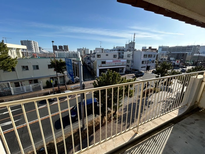 室内からの展望 マックスビル