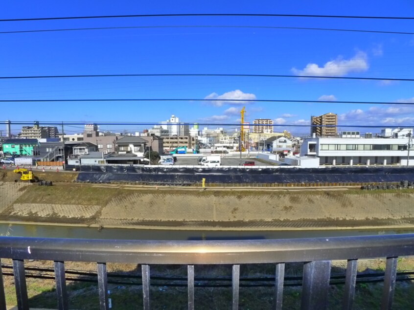 室内からの展望 ロイヤル早野マンション