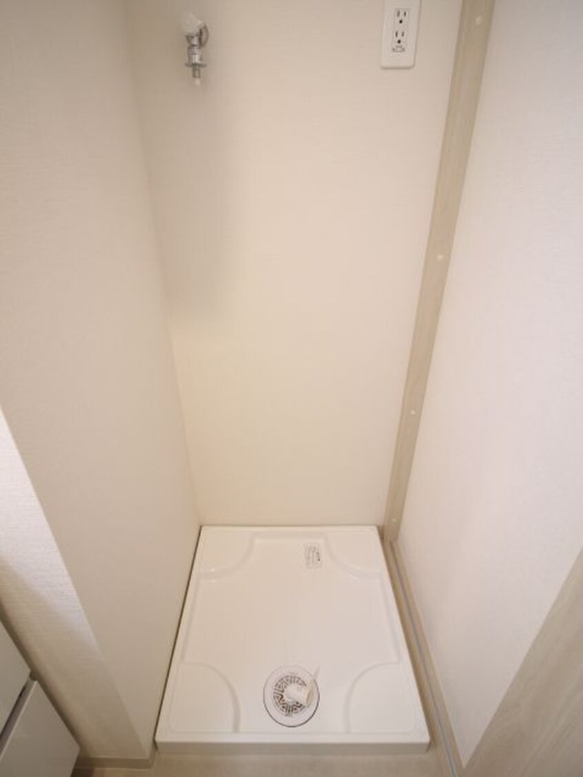 洗濯機置場 ラグゼナ秋葉原