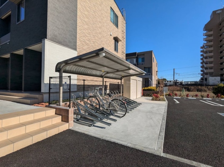 駐輪場 グランツ