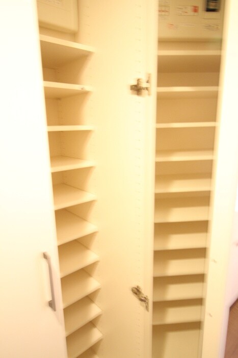 収納 パークアクシス東上野