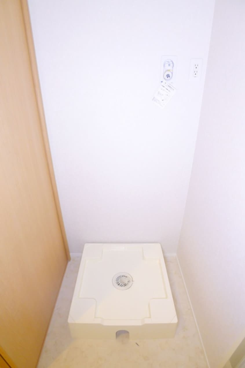 洗濯機置場 ソフィアおおたかの森B