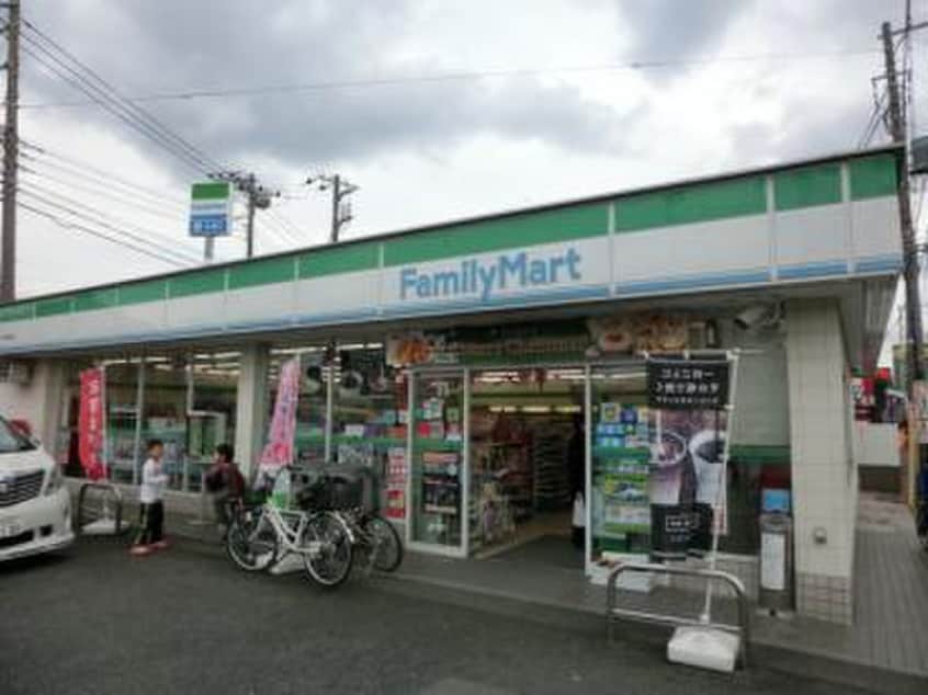 ファミリーマート今宿東町店(コンビニ)まで210m 第一ショウエイ荘