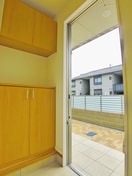 玄関 アレイ鬼高Ｃ