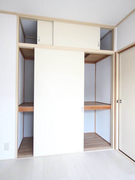 収納 ハイツ安田