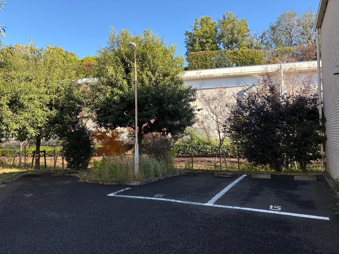 駐車場 ドルフ喜多見Ｓ棟