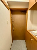 玄関 ドルフ喜多見Ｓ棟