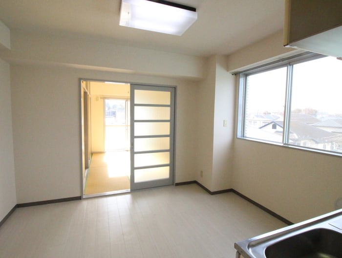 居室 ヤマザキエムハイツ（３０５）