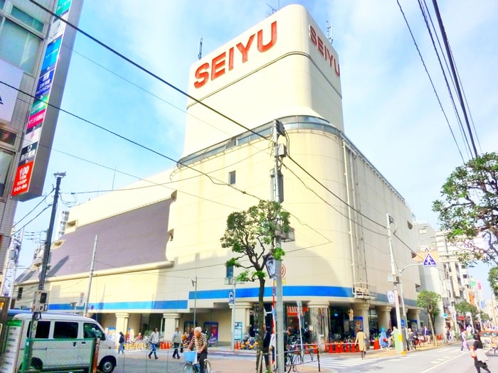 西友三軒茶屋店(スーパー)まで450m メゾンアライ