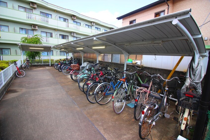 駐輪場 サンモール１番館