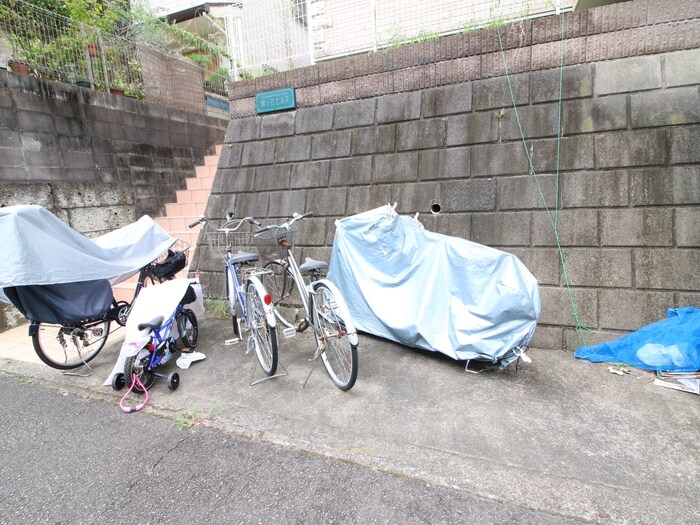 駐輪場 桜ヶ丘ヒルズ