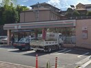 セブンイレブン八王子上野町店(コンビニ)まで400m プラムフィールドＳＡＩＴＯ