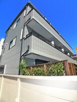 ファミリーエイト