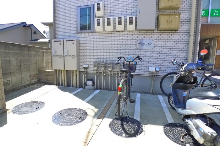 駐輪場 Blanc Mur