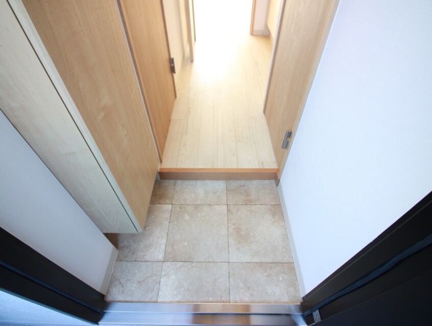 玄関 ヴィダエルモサ