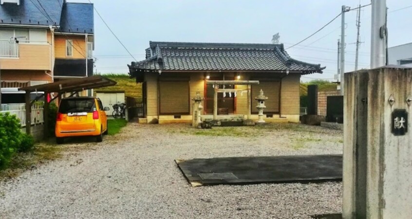 諏訪神社(公園)まで290m ミツワハイツ