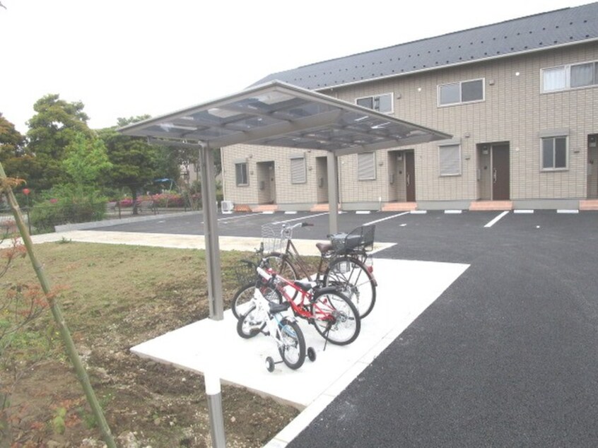 駐輪場 クレオール