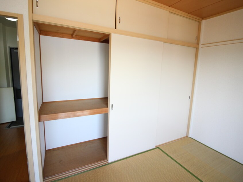 収納 稲荷坂ハイツ