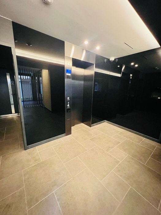 エントランス部分 ﾘﾋﾞｵﾚｿﾞﾝ月島ｽﾃｰｼｮﾝﾌﾟﾚﾐｱ