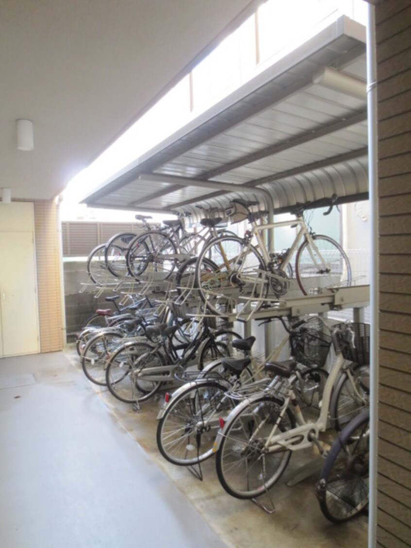 駐輪場 プラッツ大和