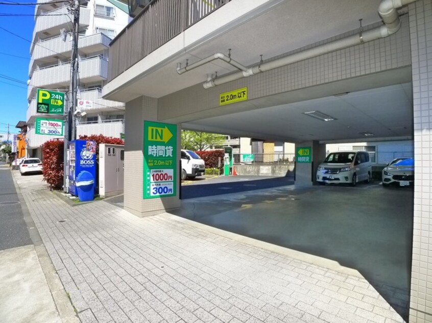 駐車場 ファランド－ルカサイ