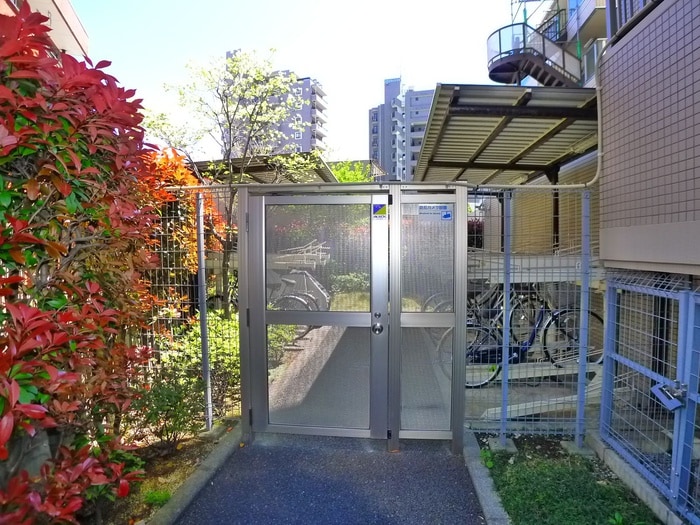 駐輪場 ファランド－ルカサイ