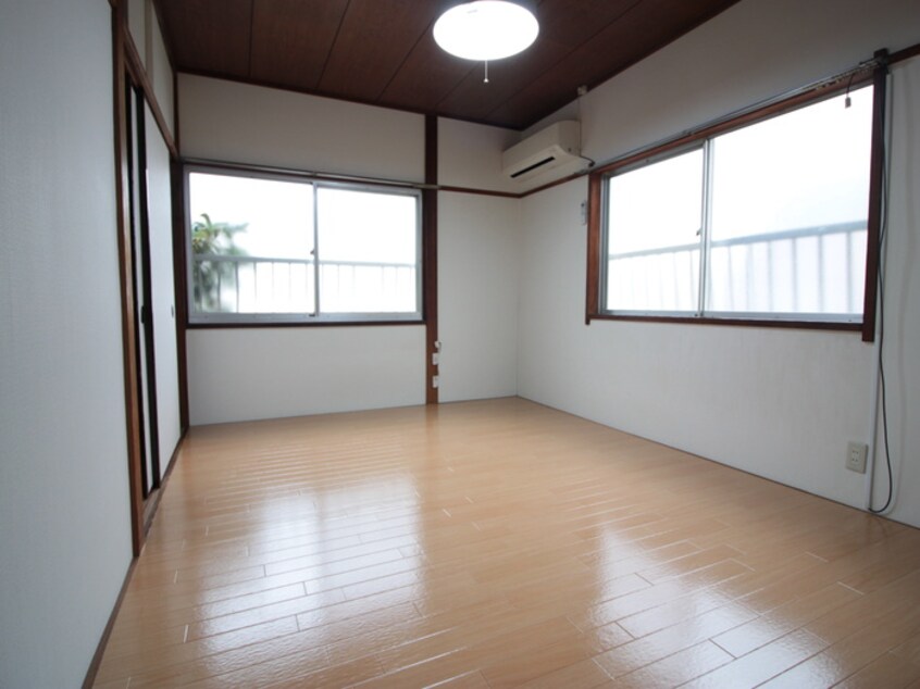 居室 メゾーネ下馬