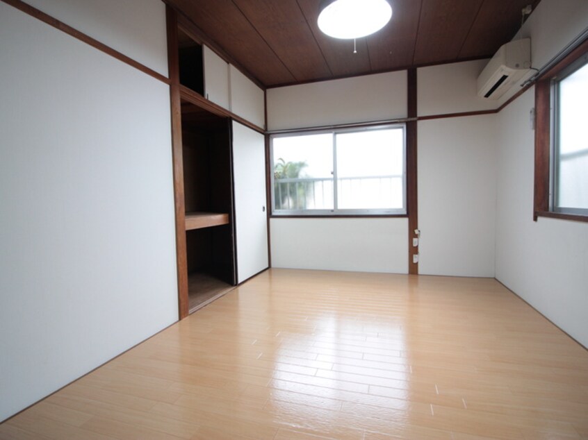 居室 メゾーネ下馬