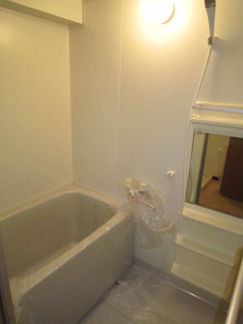 バス／シャワールーム等 カトルズ中田　Ⅱ