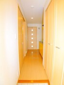 玄関 シャロルスタ－