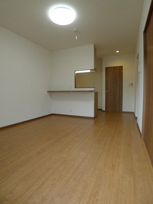 居室 アムール鈴谷