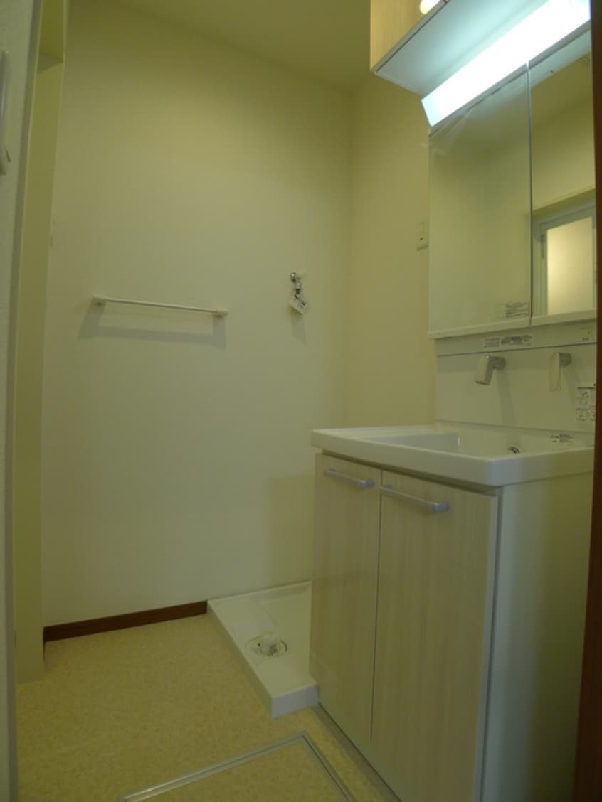 洗濯機置場 アムール鈴谷