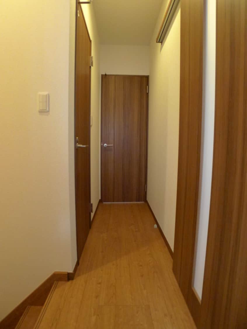 廊下 アムール鈴谷