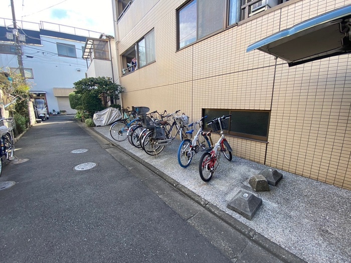 駐輪場 アレイＴＹ