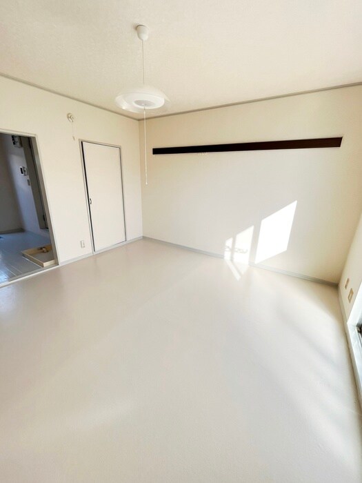 居室 ウィスカーハイツ