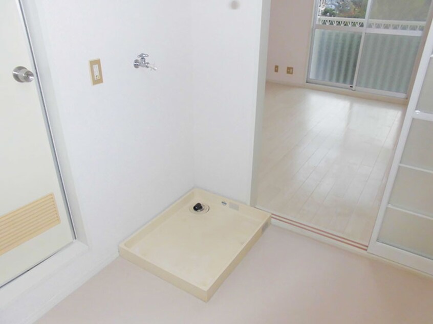 洗濯機置場 ウィスカーハイツ